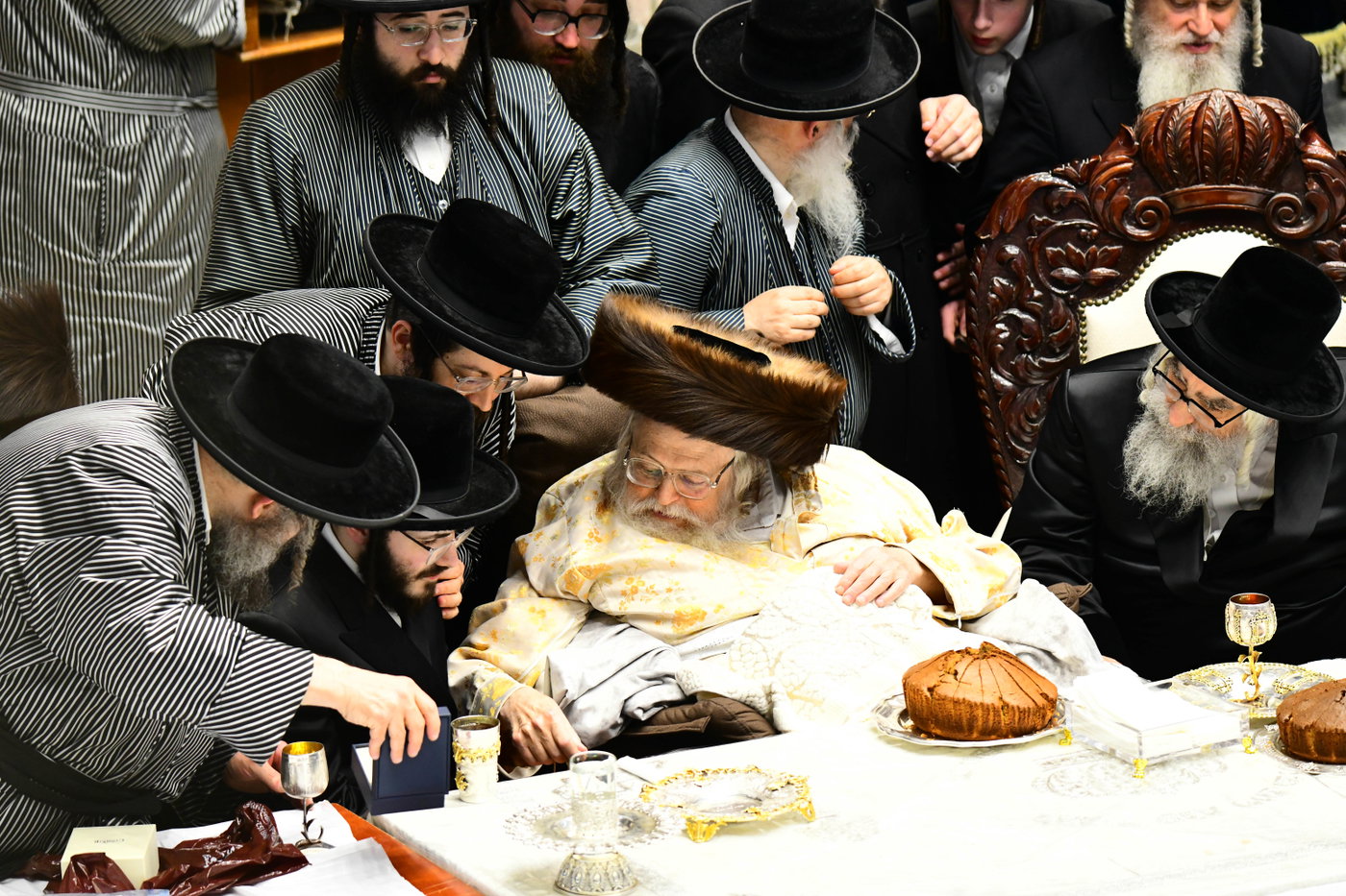האדמו"ר מויז'ניץ מאנסי בתולדות אברהם יצחק