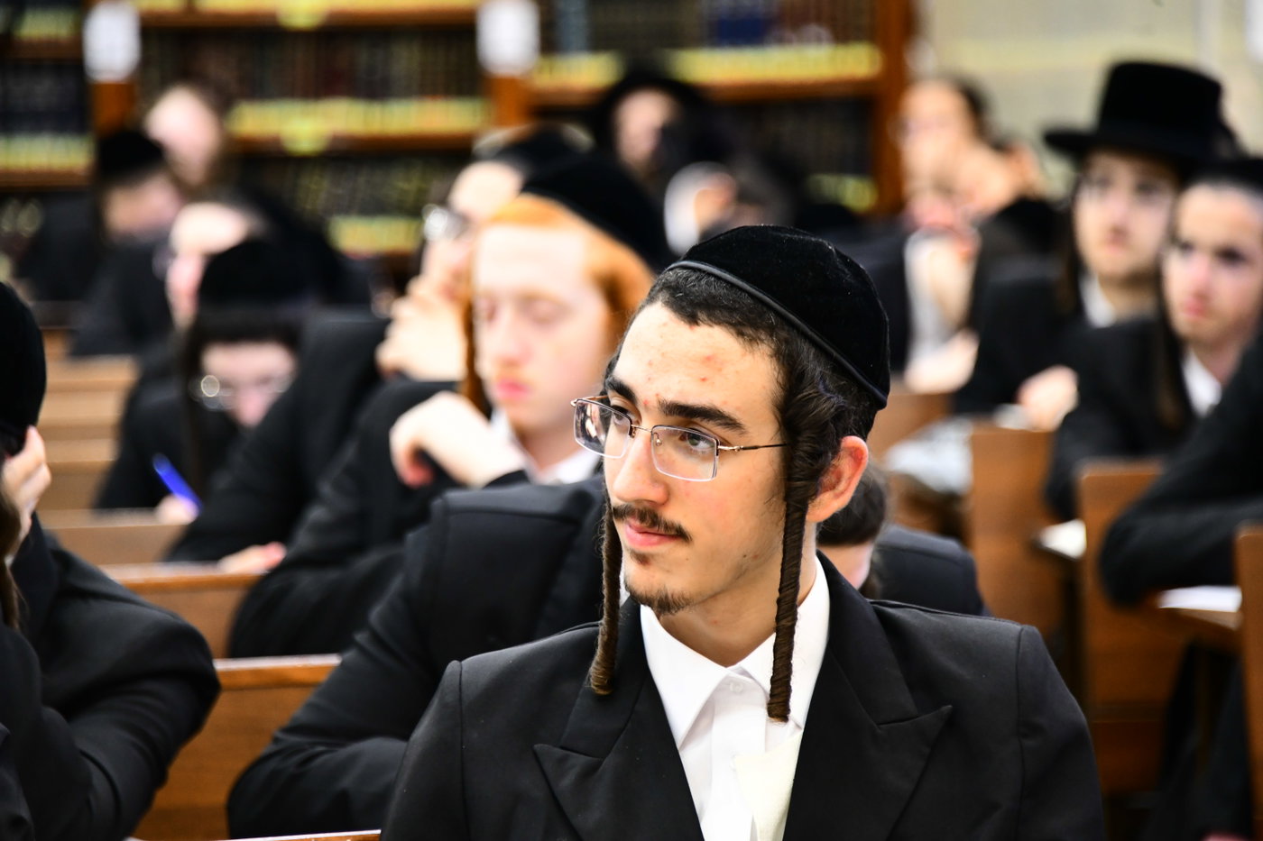הגר"א גרבוז בישיבת 'עץ חיים' באבוב