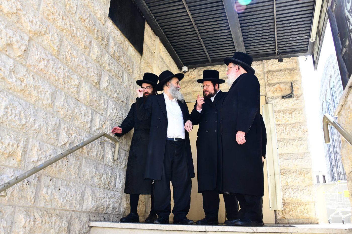 הגר"א גרבוז בישיבת 'עץ חיים' באבוב