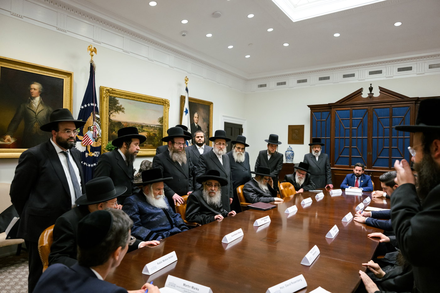 האדמו"רים במפגש עם הנשיא טראמפ