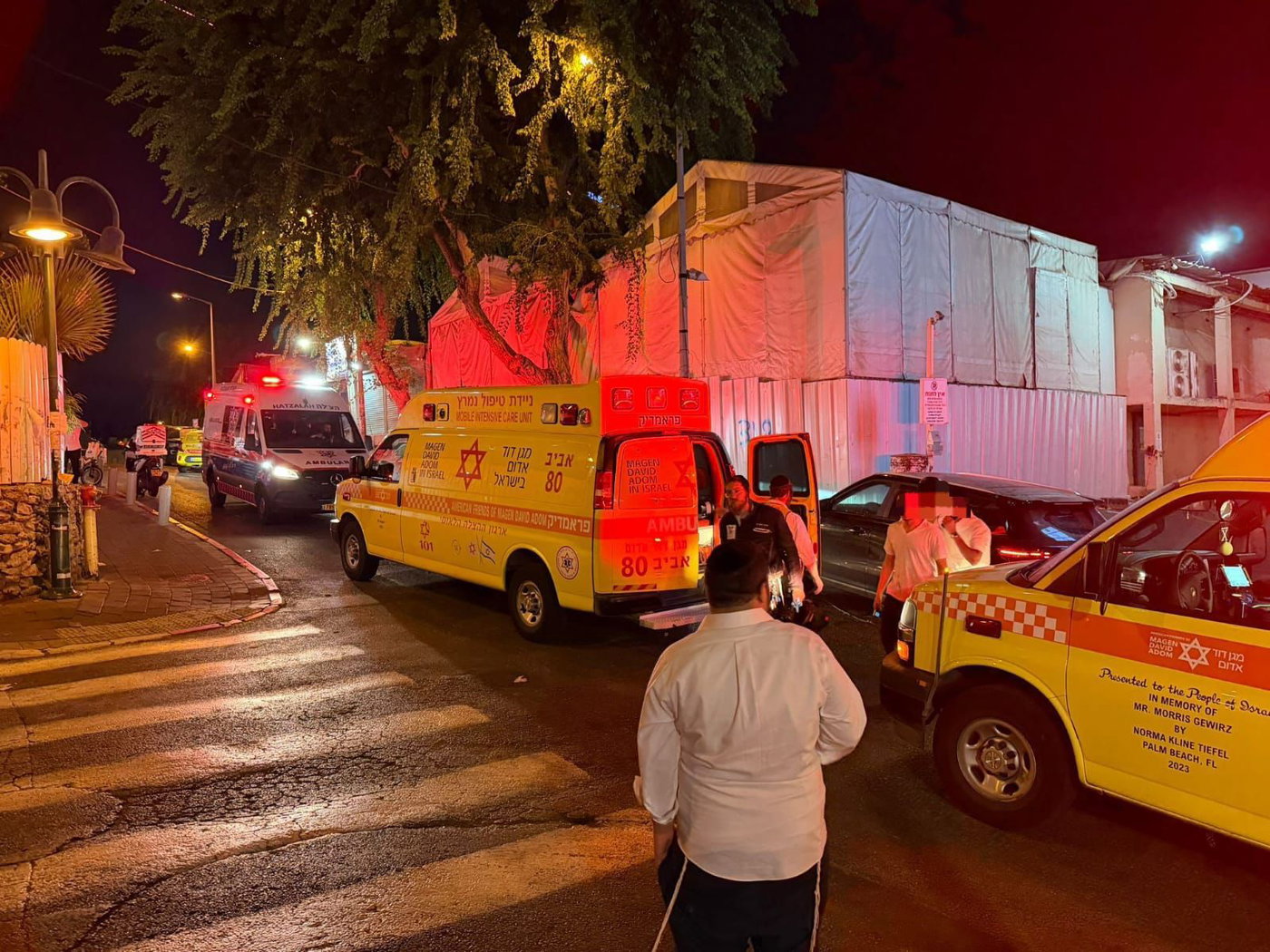 בחור ישיבה נפצע קשה בבני ברק: נפל מגובה 4 מטרים במהלך פירוק מזגן