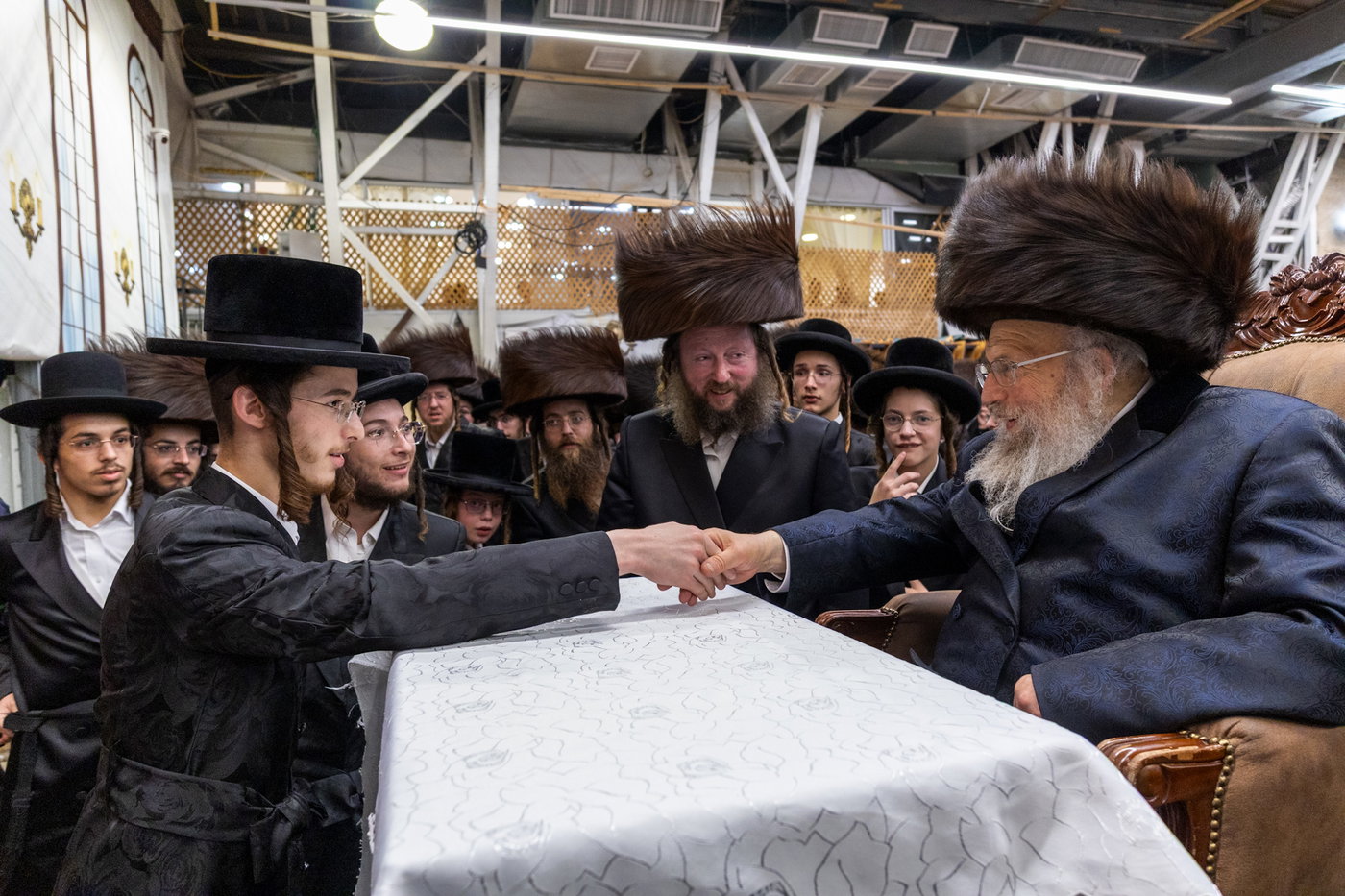 סליחות ראשונות בחצה"ק פינסק קרלין