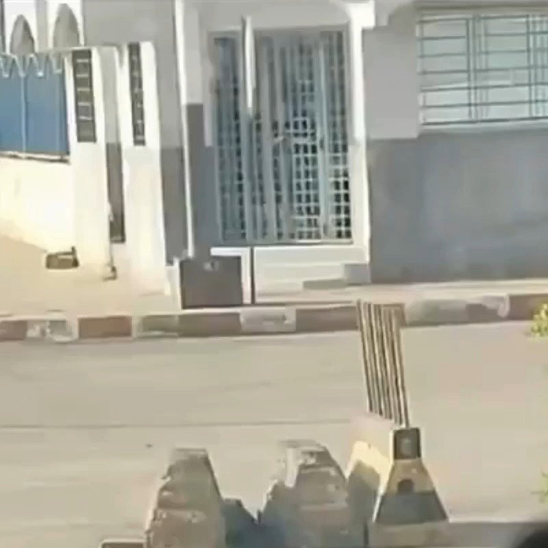 ביוב ללא גבולות: מהגרים צצו מתחת לרחוב ועוררו בהלה