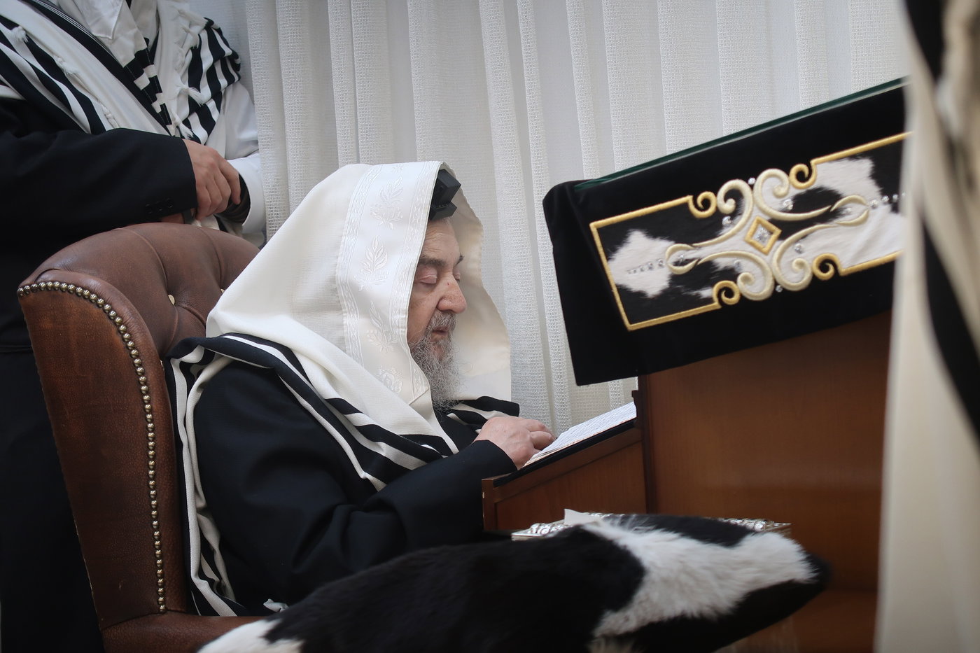 א' סליחות אצל הגה"צ רבי יעקב מאיר שכטר