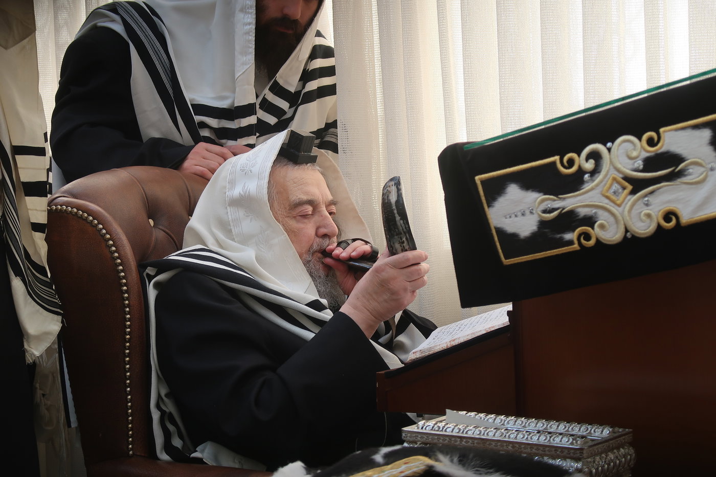 א' סליחות אצל הגה"צ רבי יעקב מאיר שכטר