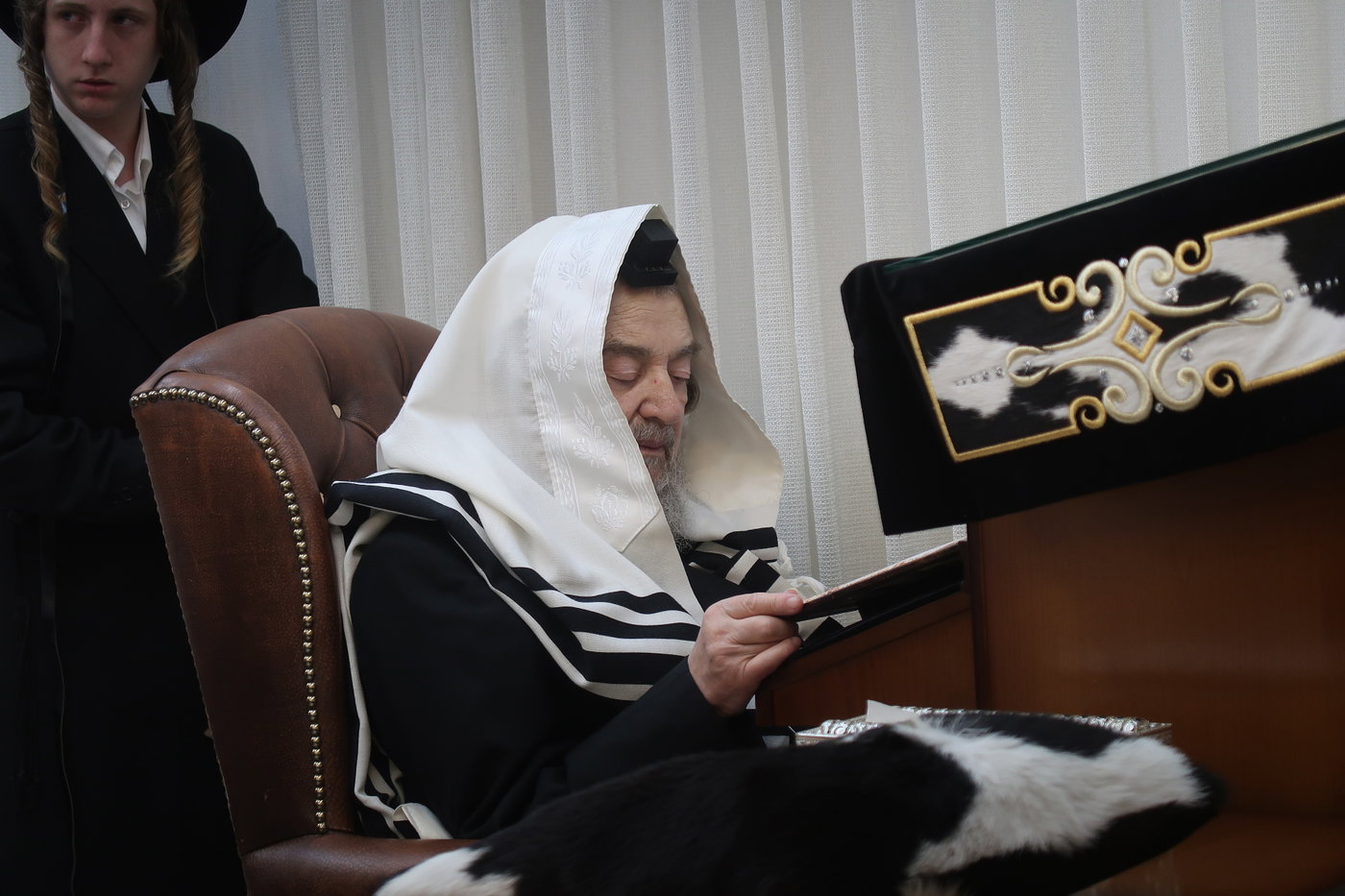 א' סליחות אצל הגה"צ רבי יעקב מאיר שכטר