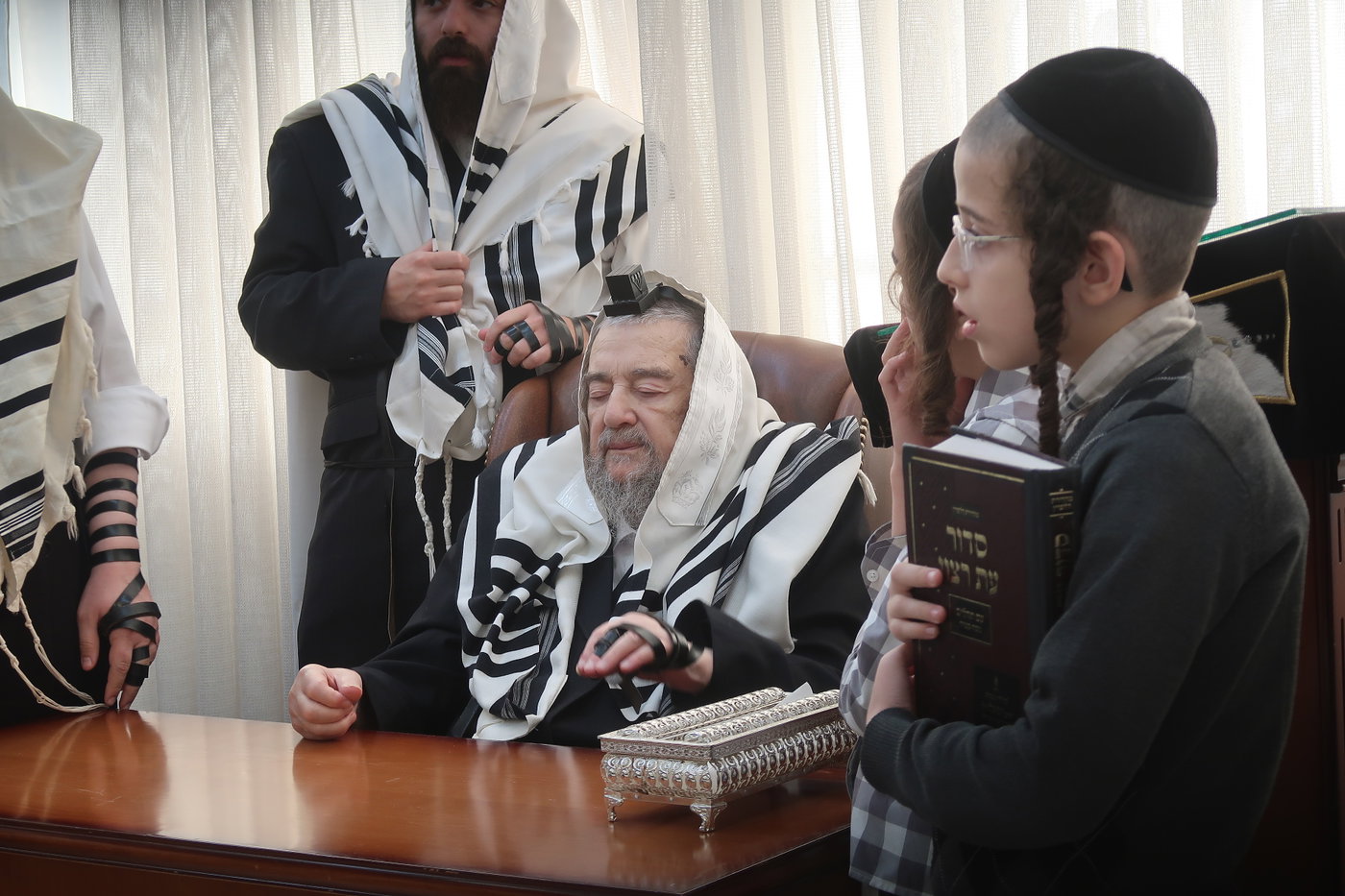 א' סליחות אצל הגה"צ רבי יעקב מאיר שכטר