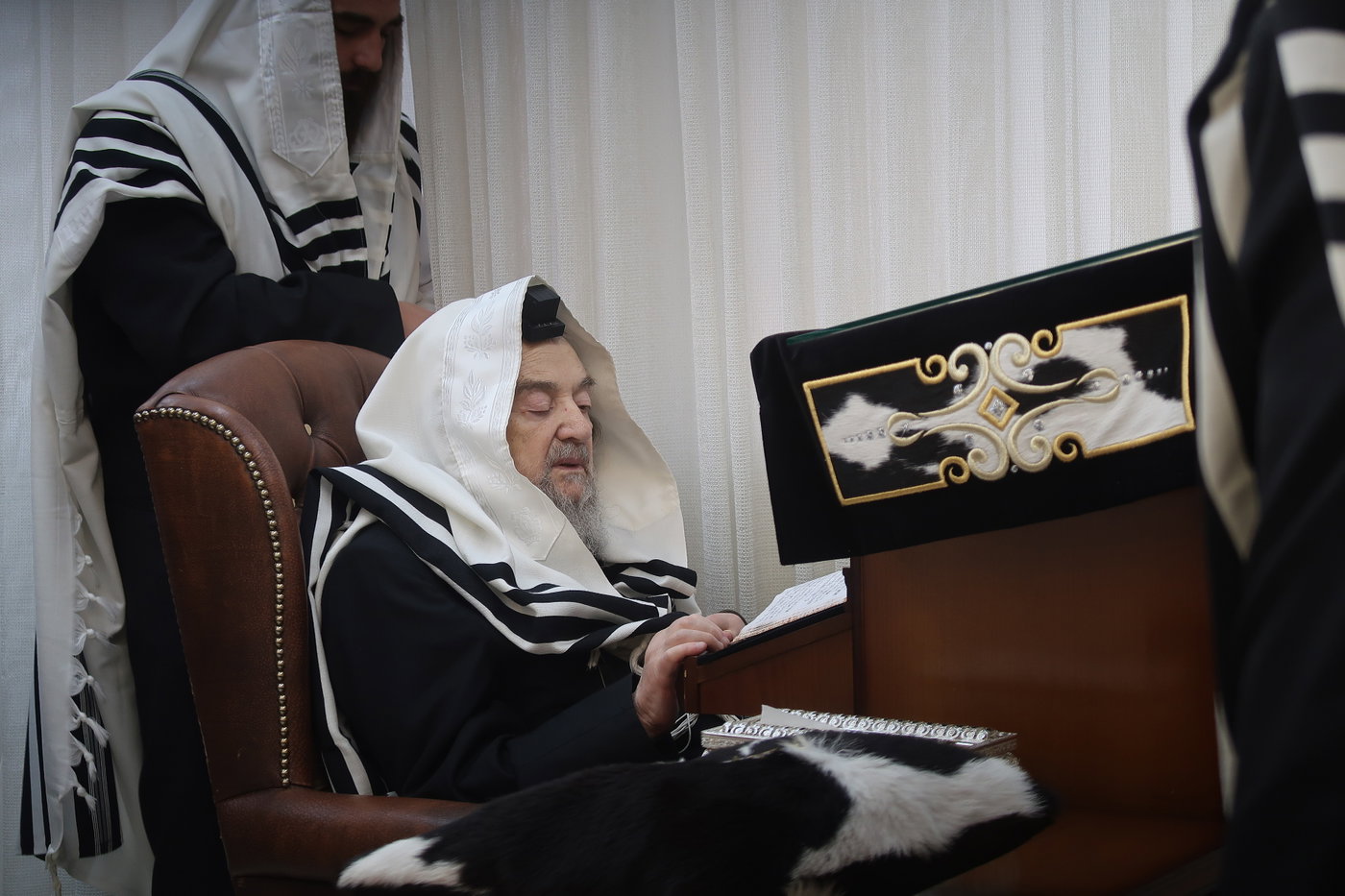 א' סליחות אצל הגה"צ רבי יעקב מאיר שכטר