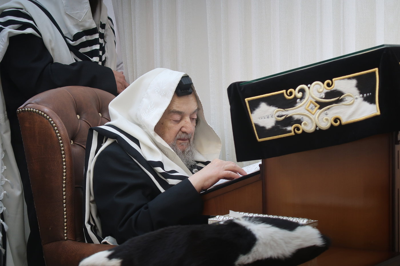 א' סליחות אצל הגה"צ רבי יעקב מאיר שכטר