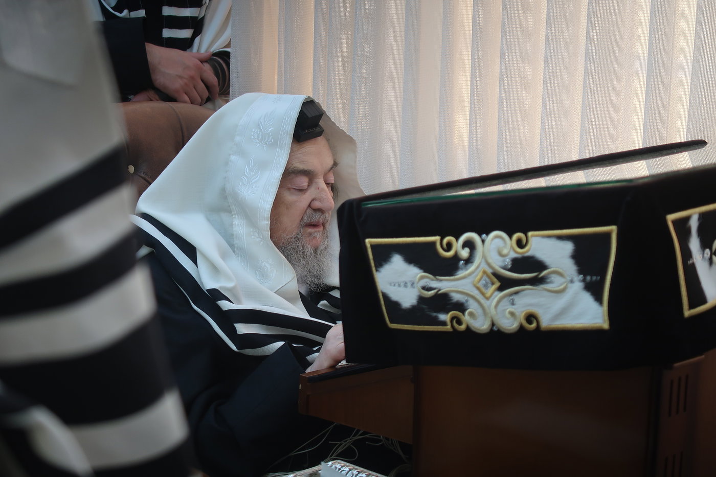 א' סליחות אצל הגה"צ רבי יעקב מאיר שכטר