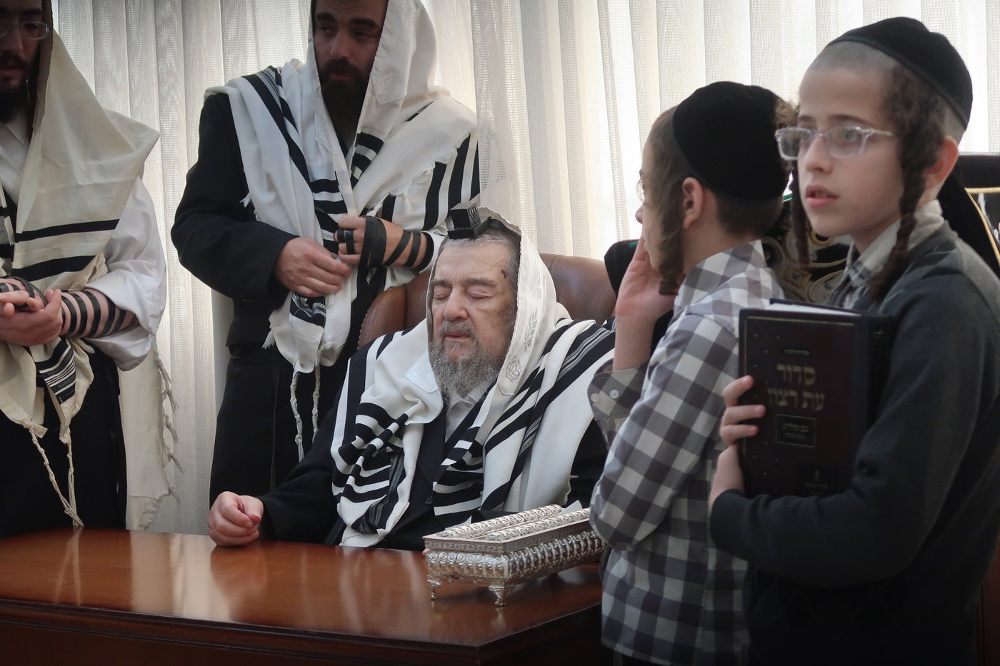 א' סליחות אצל הגה"צ רבי יעקב מאיר שכטר