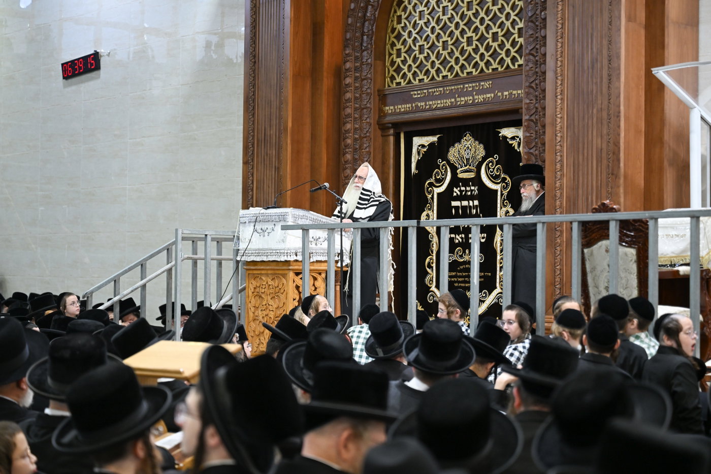 סליחות ראשונות בחצה"ק צאנז