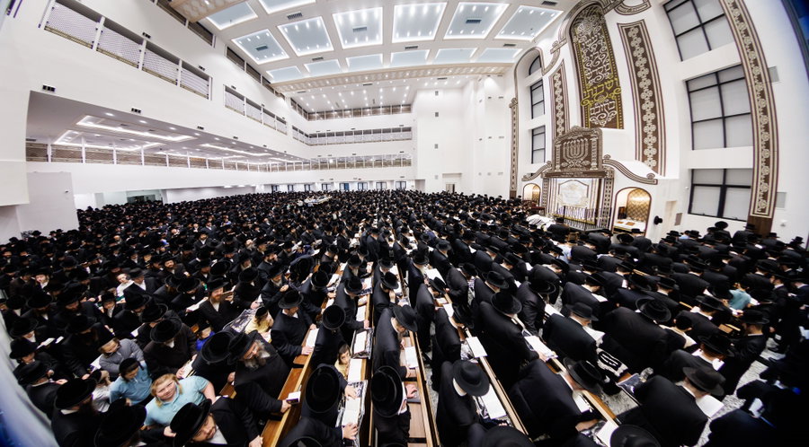 סליחות ראשונות בחצה"ק באבוב 45