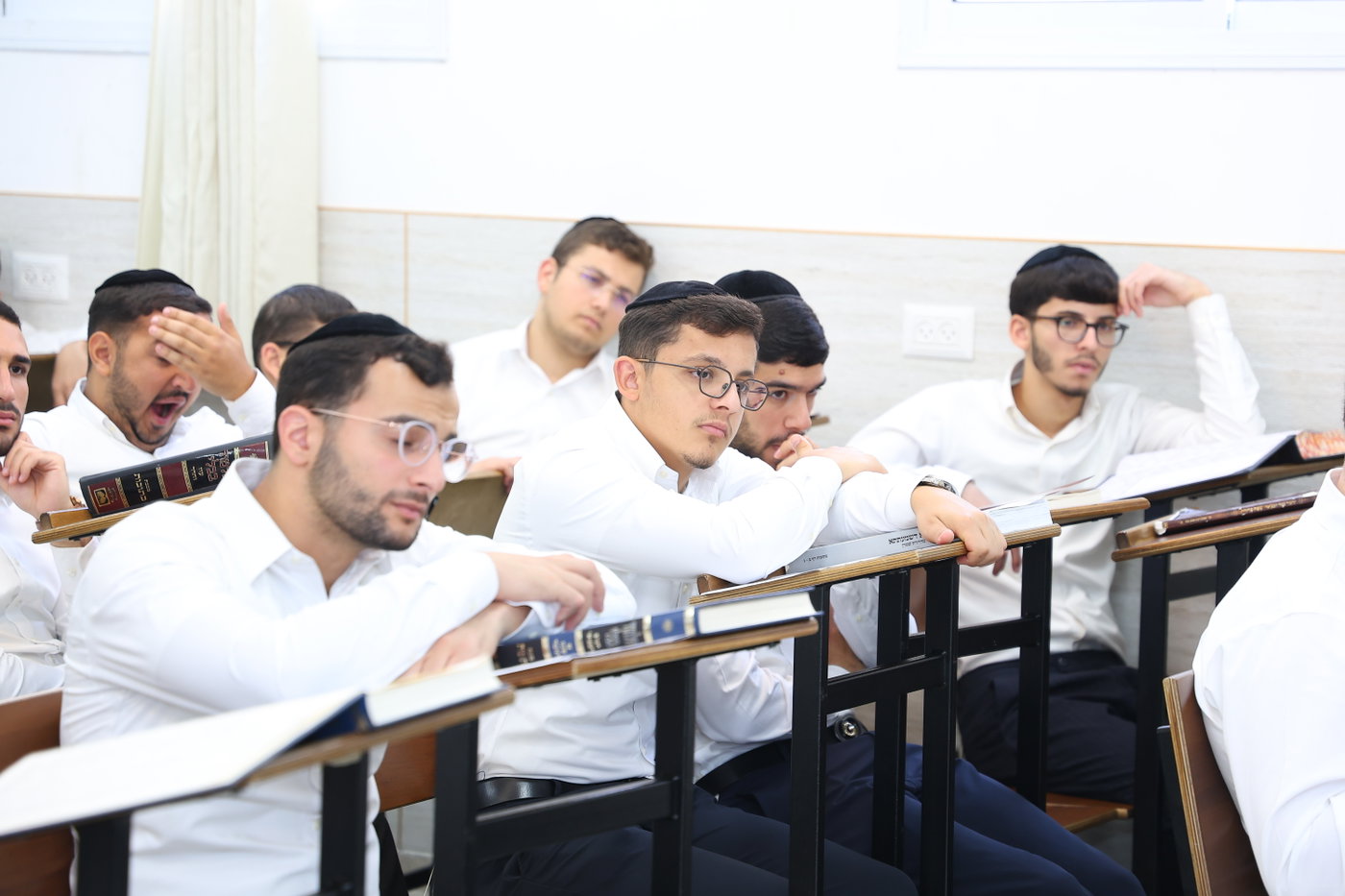 הגר"ח פינשטיין בישיבת 'אמרי חכמה' 
