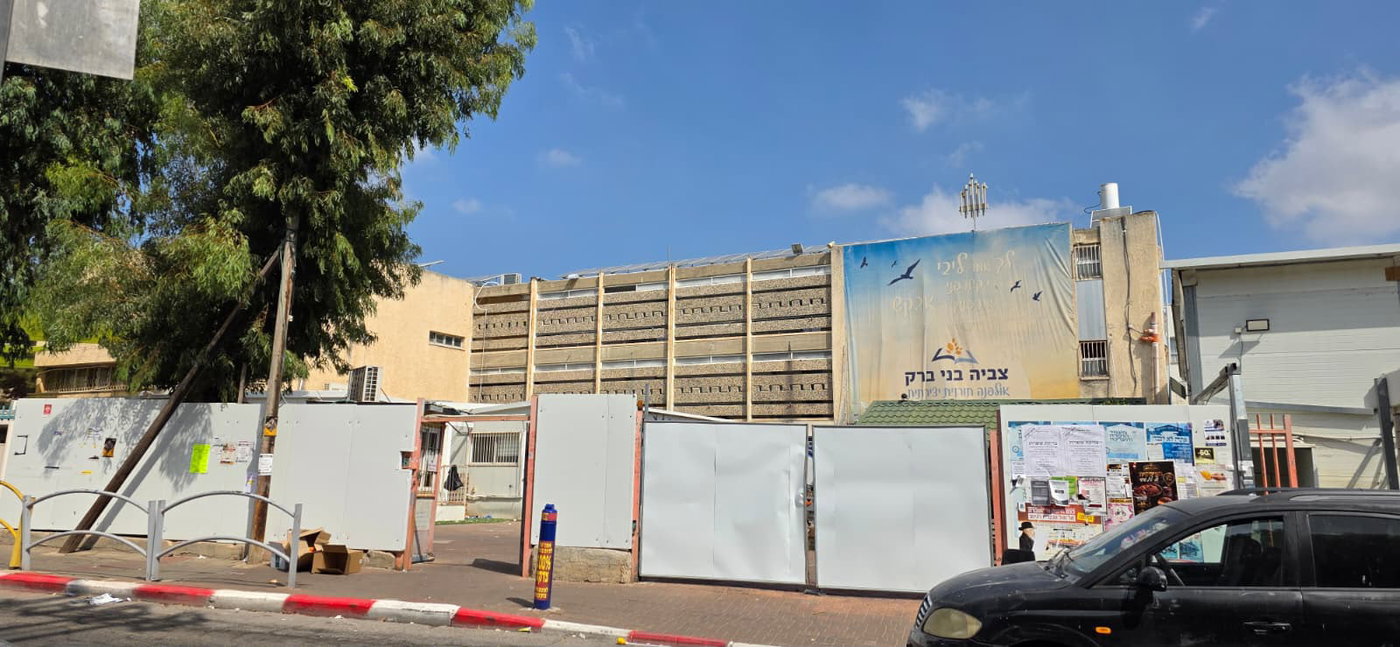 חריג: השער הולחם במהלך הלילה, עשרות תלמידים נשארו בחוץ