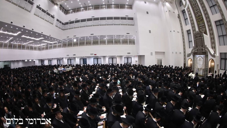 סליחות ראשונות בחצה"ק באבוב 45