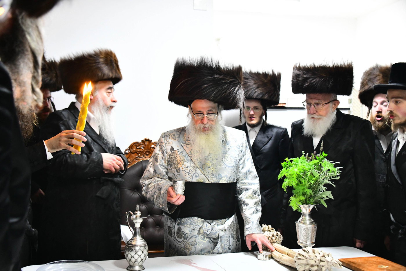 האדמו"ר מצאנז קלויזנבורג בהבדלה