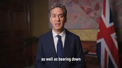 שר החוץ הבריטי נשאל אם יגיע לבית הכנסת בראש השנה - כך הוא ענה בקרירות