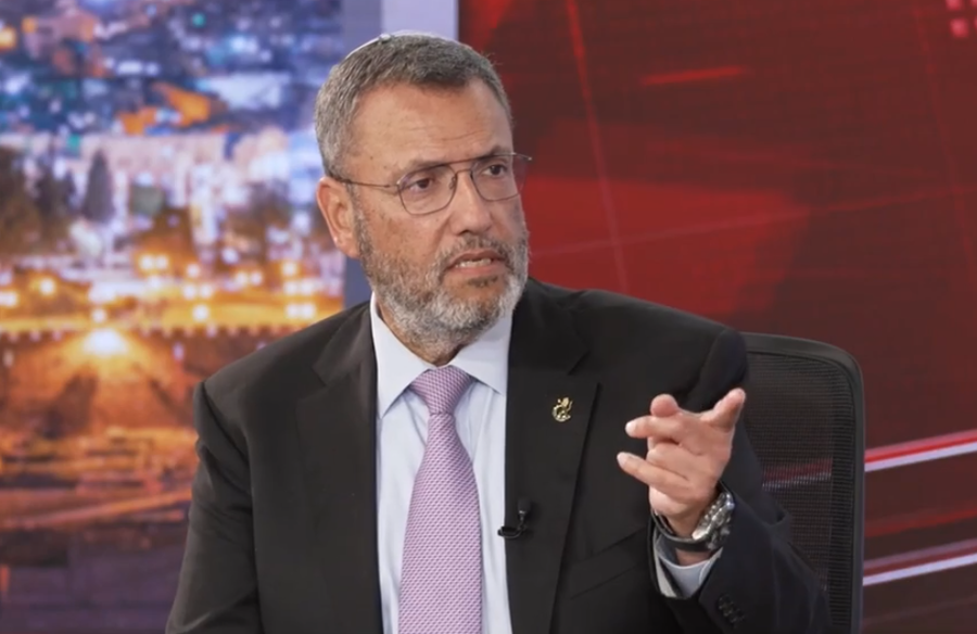 ראש העיר ליאון על ח"כ גפני
