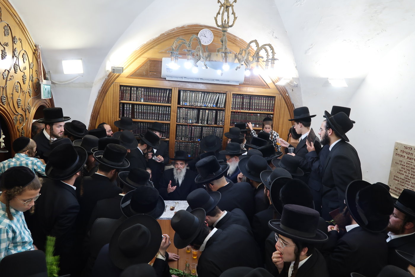 האדמו"ר מאשלג בני היכלא במסע הקודש לצפון