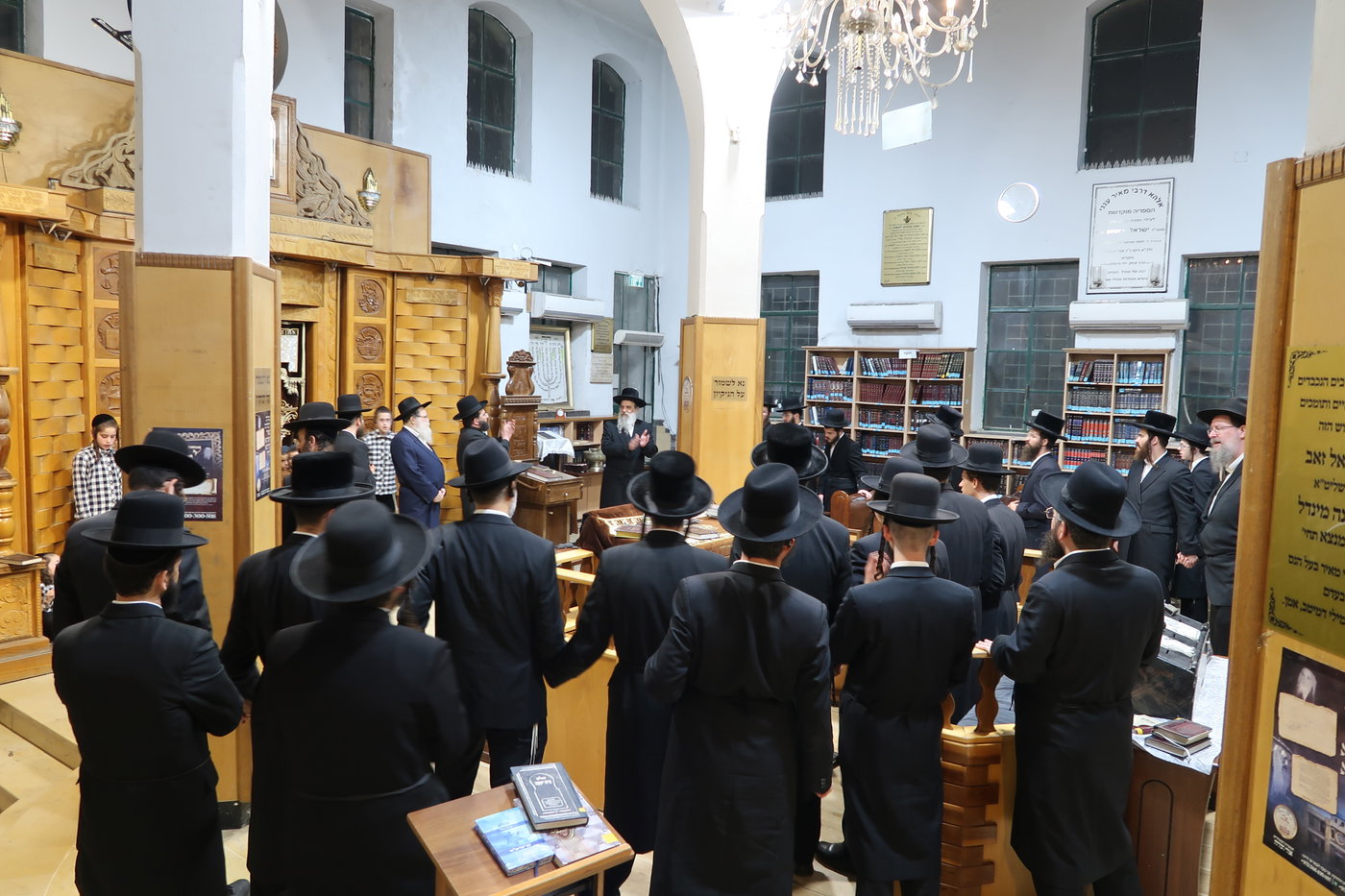 האדמו"ר מאשלג בני היכלא במסע הקודש לצפון