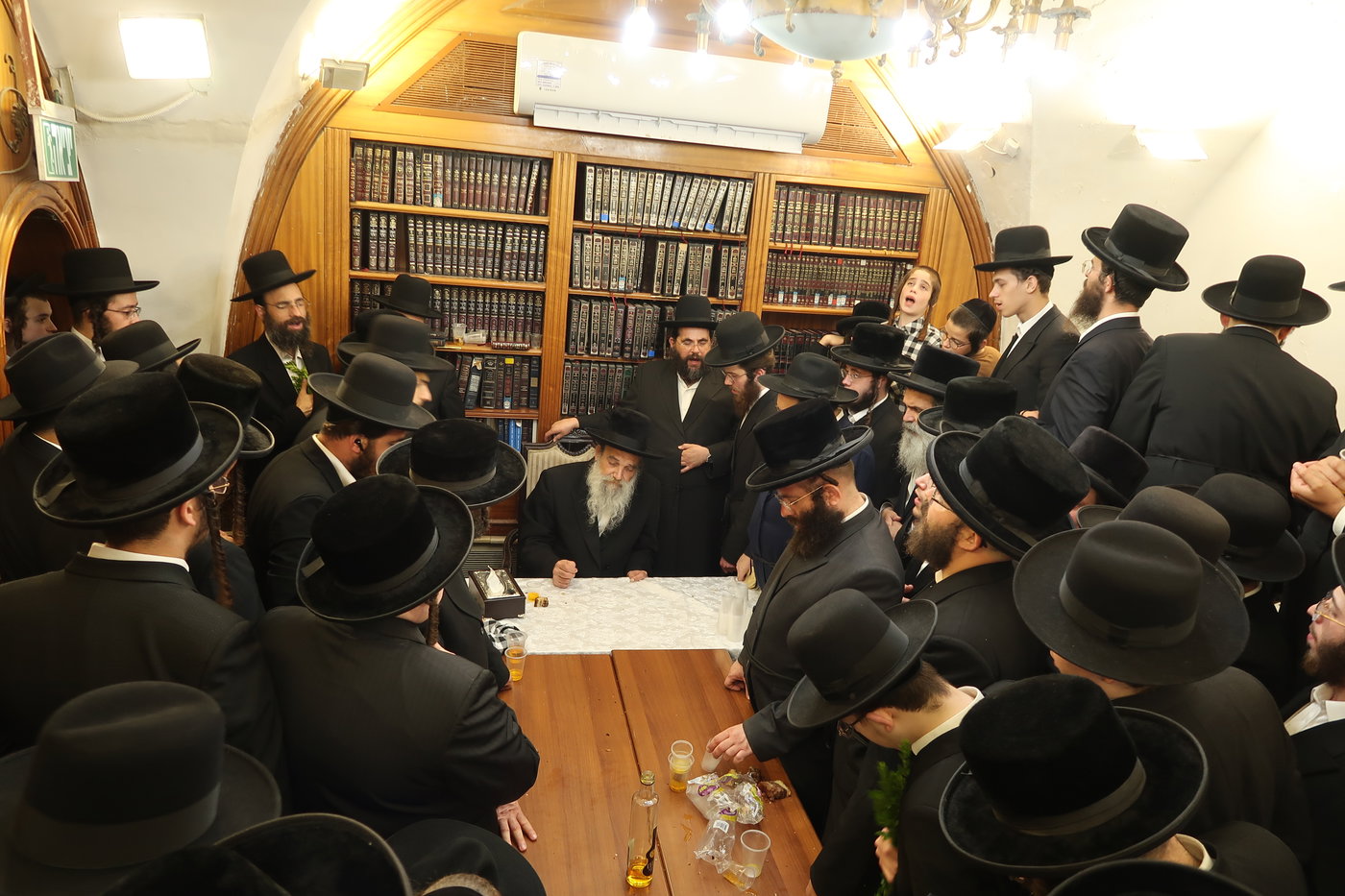 האדמו"ר מאשלג בני היכלא במסע הקודש לצפון