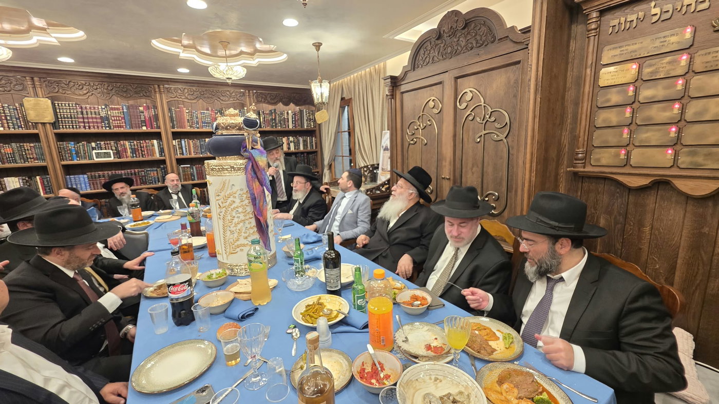 במעון הראשל"צ בבית וגן: ספר תורה מיוחד הוכנס לקראת הימים הנוראים