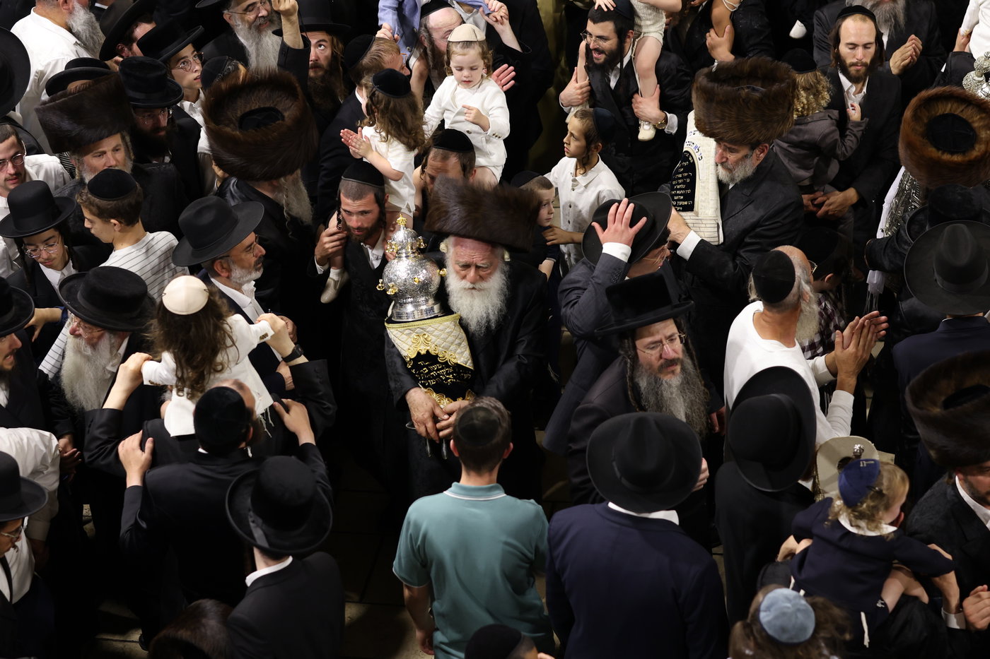 הכנסת ספר תורה במירון
