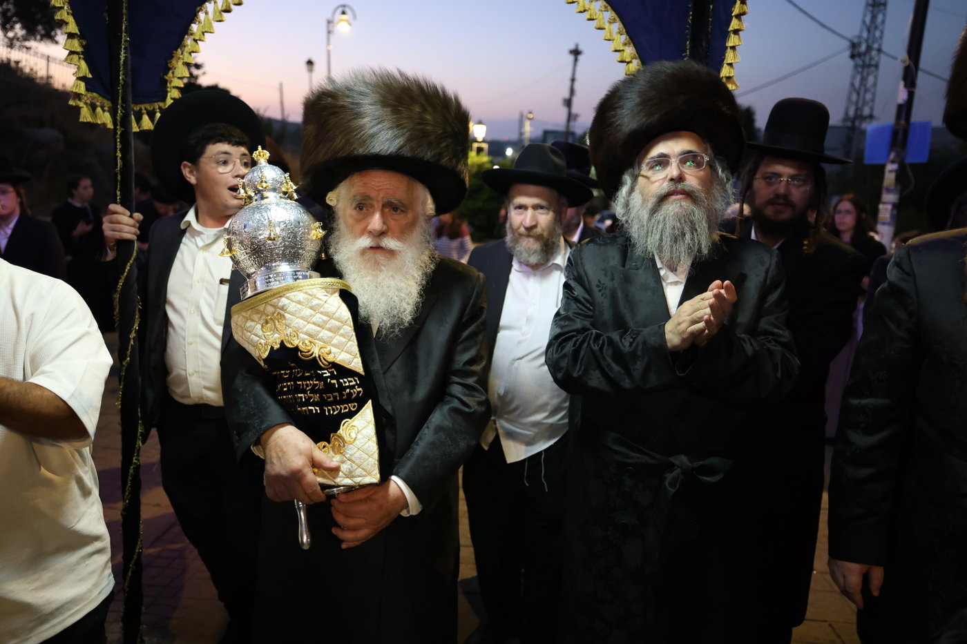 הכנסת ספר תורה במירון