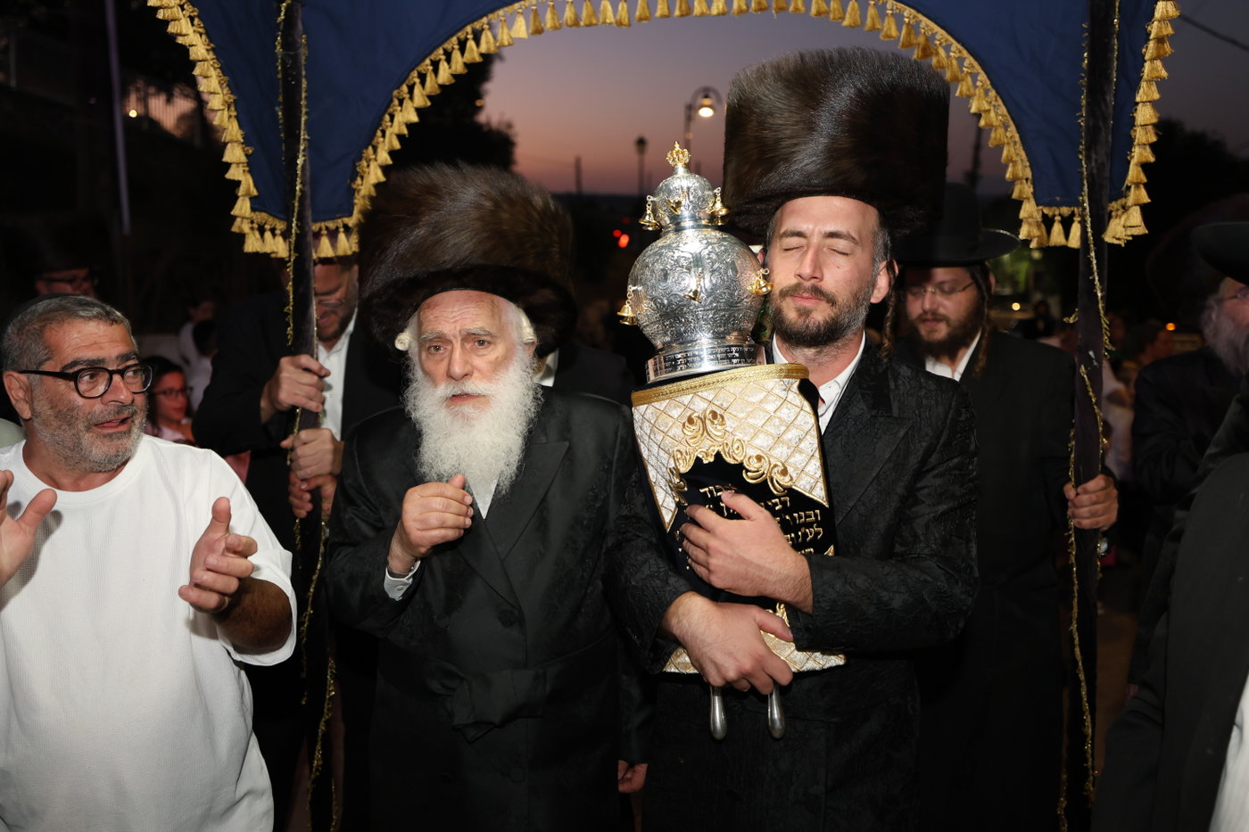 הכנסת ספר תורה במירון