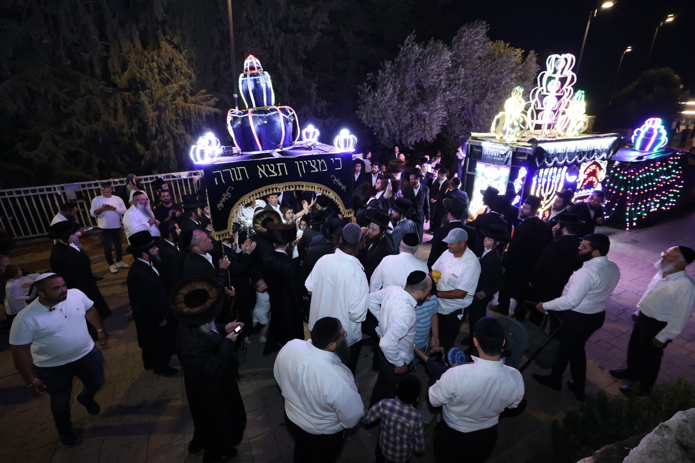 הכנסת ספר תורה במירון