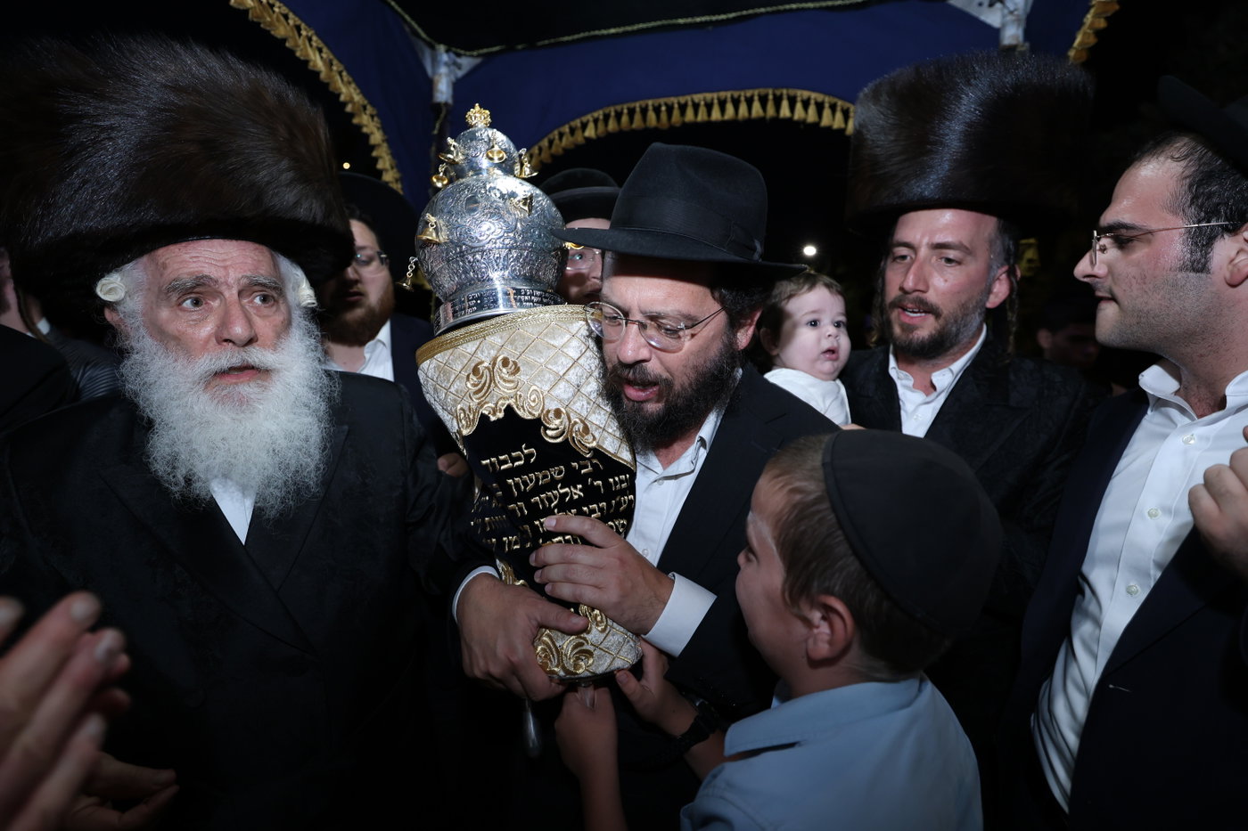 הכנסת ספר תורה במירון