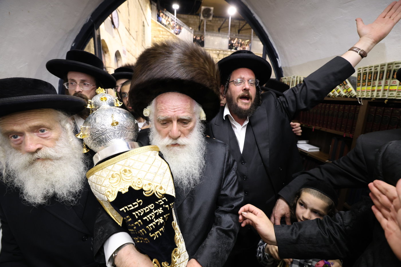 הכנסת ספר תורה במירון