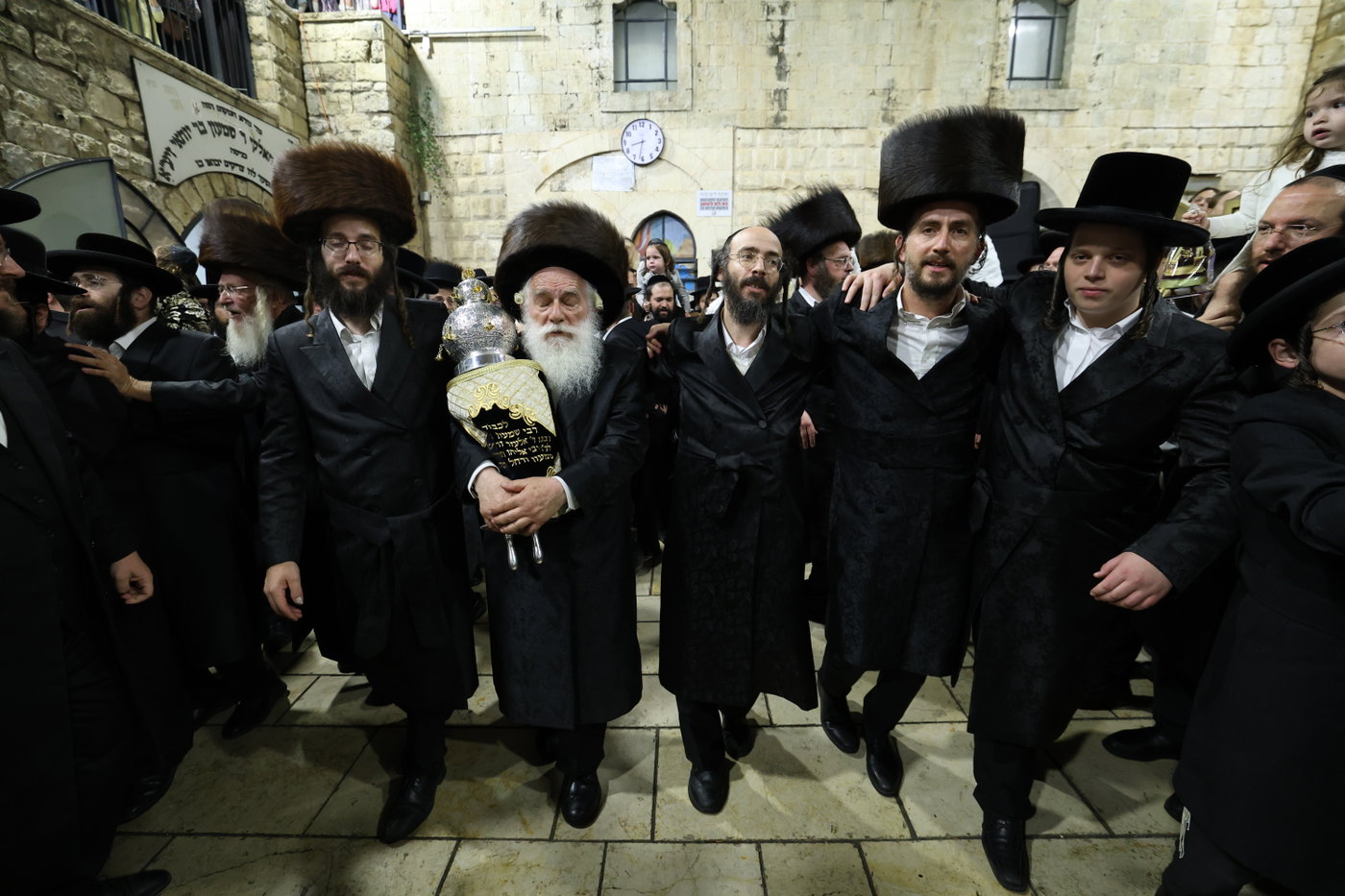 הכנסת ספר תורה במירון