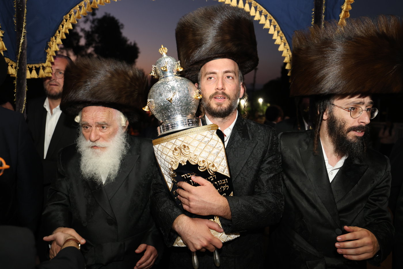 הכנסת ספר תורה במירון