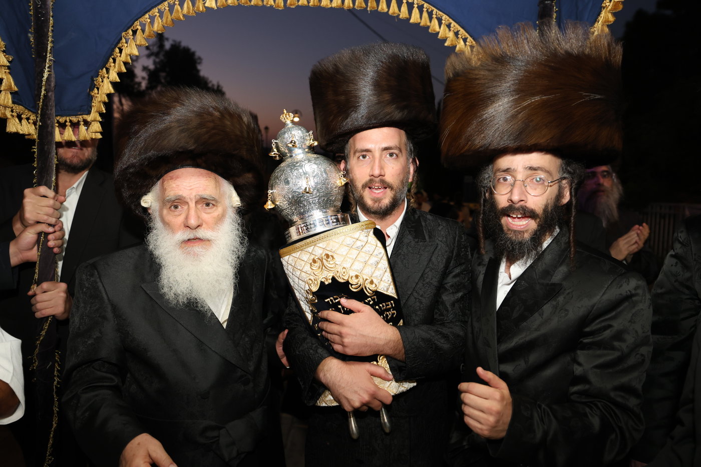 הכנסת ספר תורה במירון