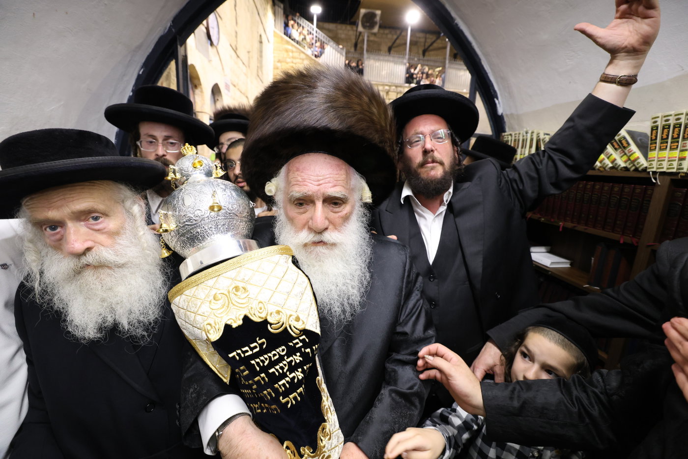 הכנסת ספר תורה במירון
