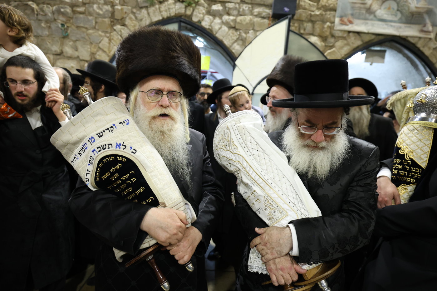 הכנסת ספר תורה במירון