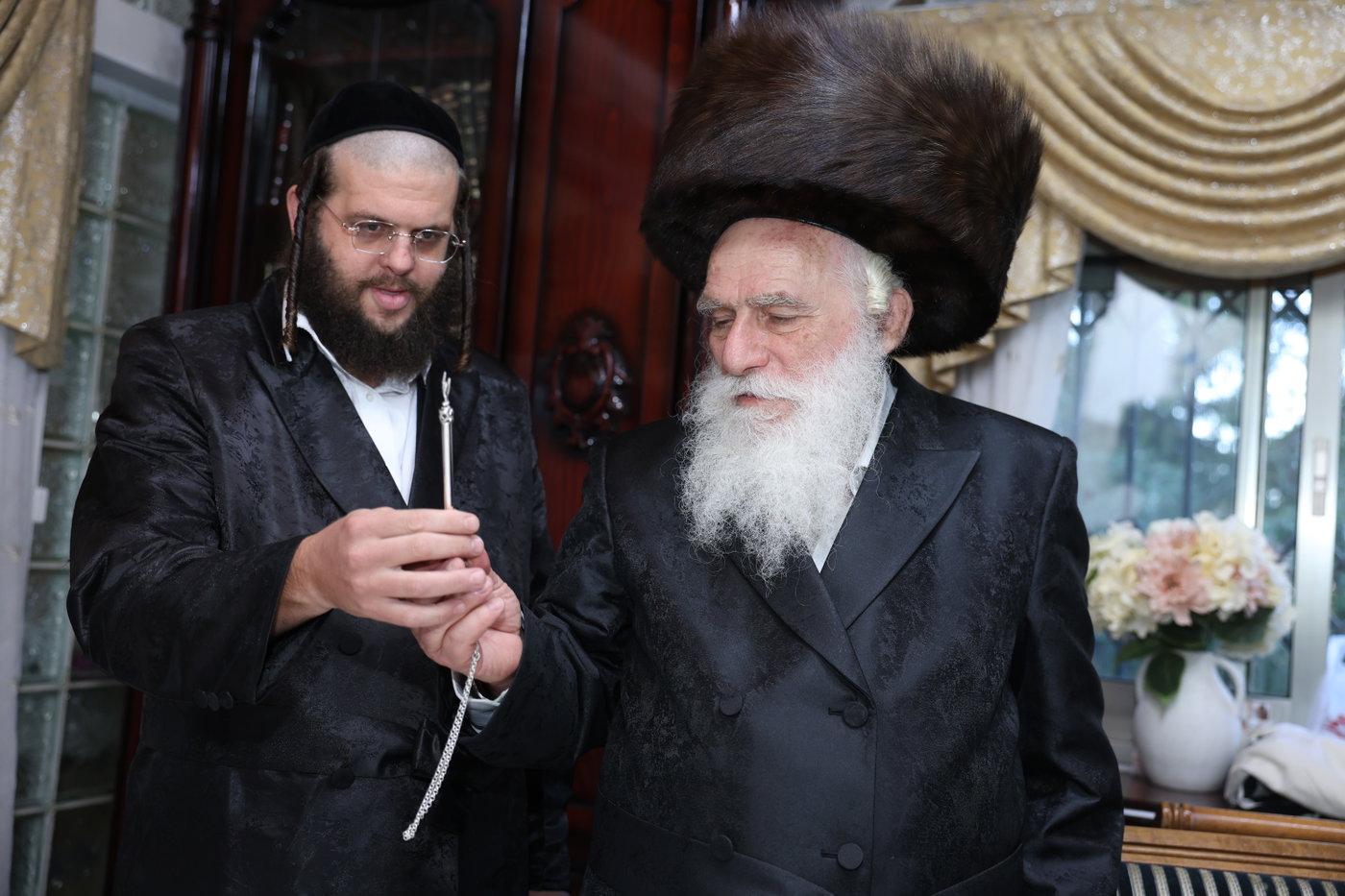 הכנסת ספר תורה במירון
