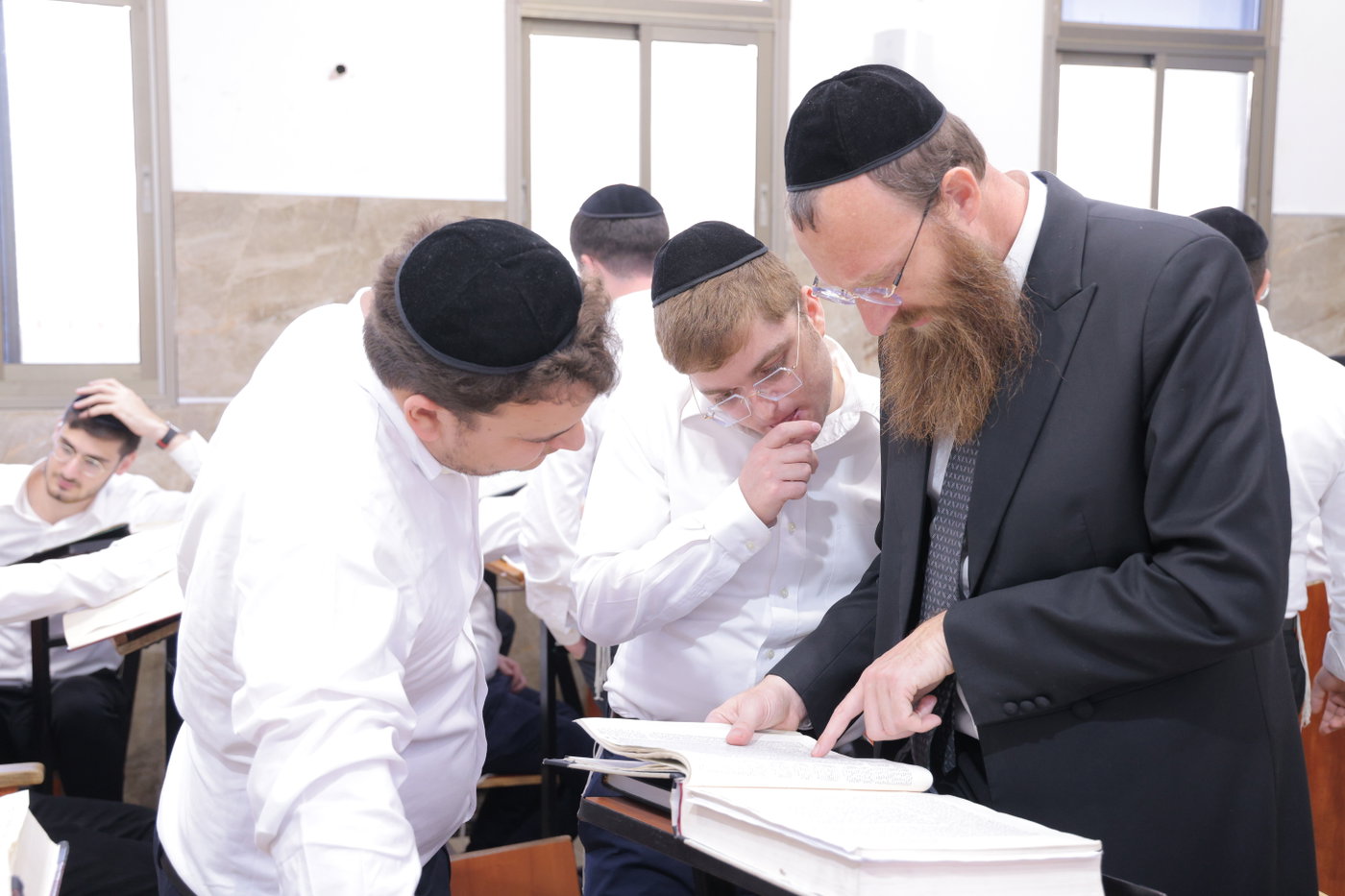 יום א' של סליחות אצל הגר"מ שטרנבוך