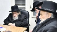 המנהיגים הגרמ"ה הירש והגר"ד לנדו; ביניהם: דוד שפירא | ארכיון