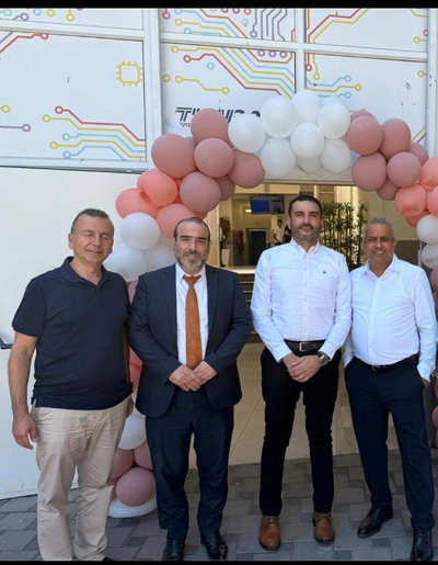 מנכ”ל משרד העבודה רובי שמש בסיור בישיבה התיכונית החרדית “אור העתיד” בגן יבנה