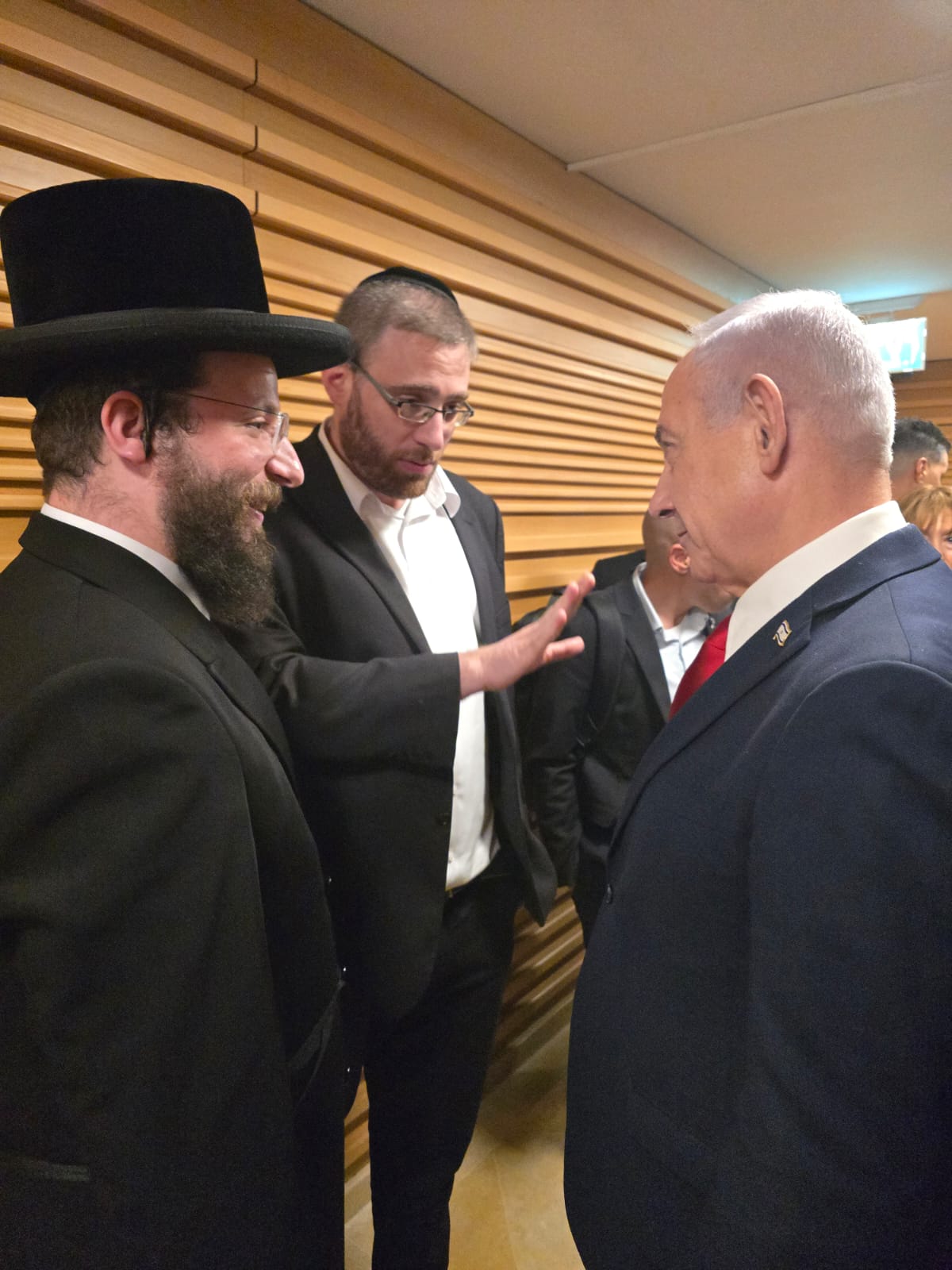 אליקים שטארק עם ראש הממשלה נתניהו