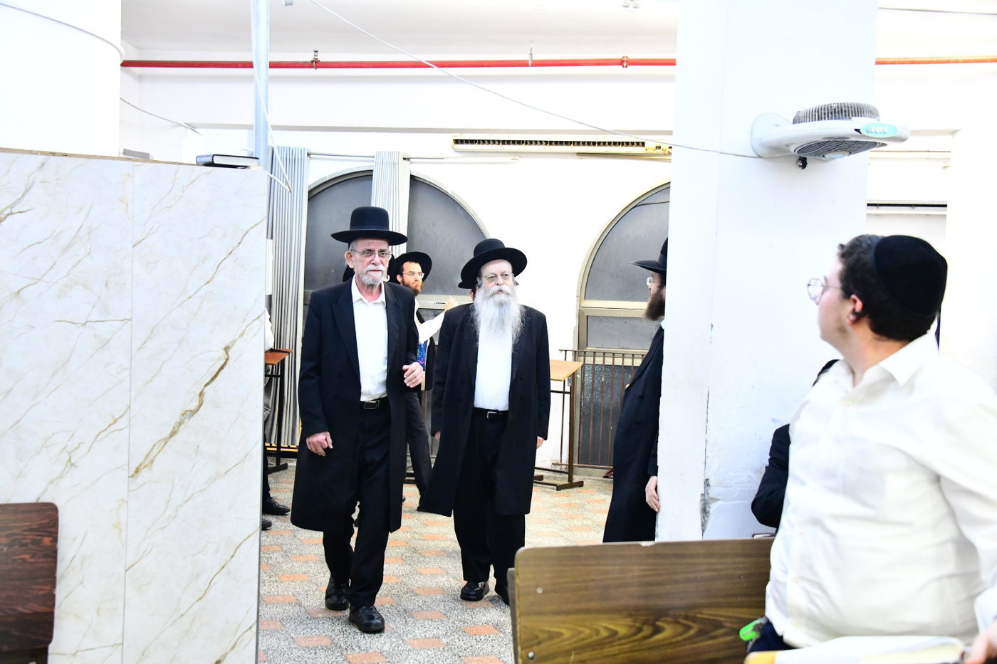הגרי"ב שרייבר בשיחה בתפארת ציון
