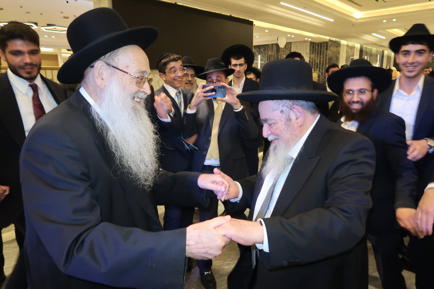 שמחת בר המצווה לנכד הגר"מ מאיה