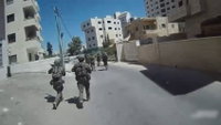 תיעוד דרמטי: רצים לביתו של המחבל שתכנן פיגוע ירי - ומשתלטים עליו