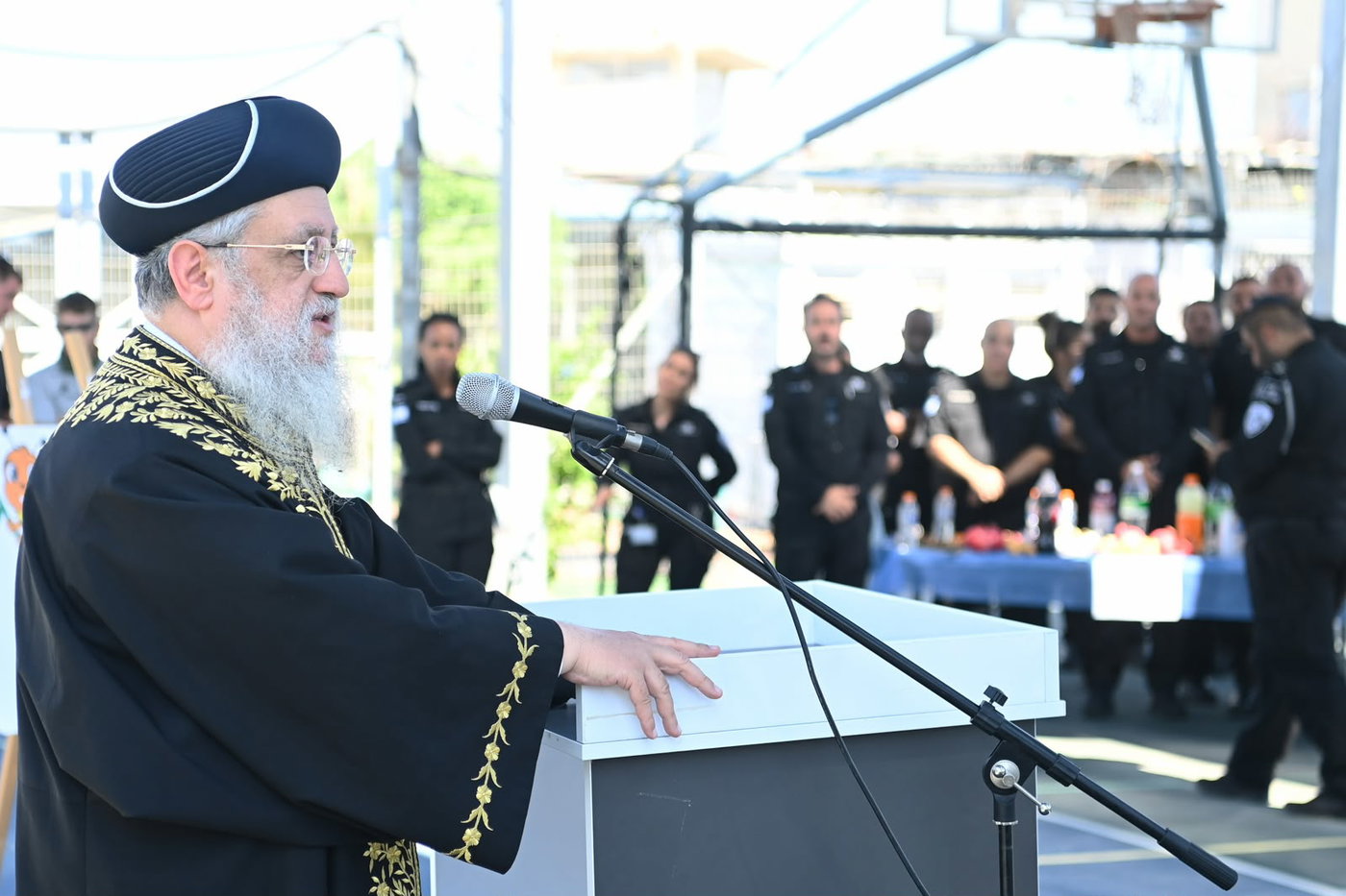 הראשון לציון בביקור בתי הכלא