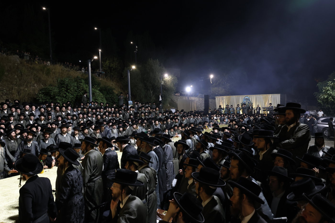 האדמו"ר מתולדות אהרן במירון