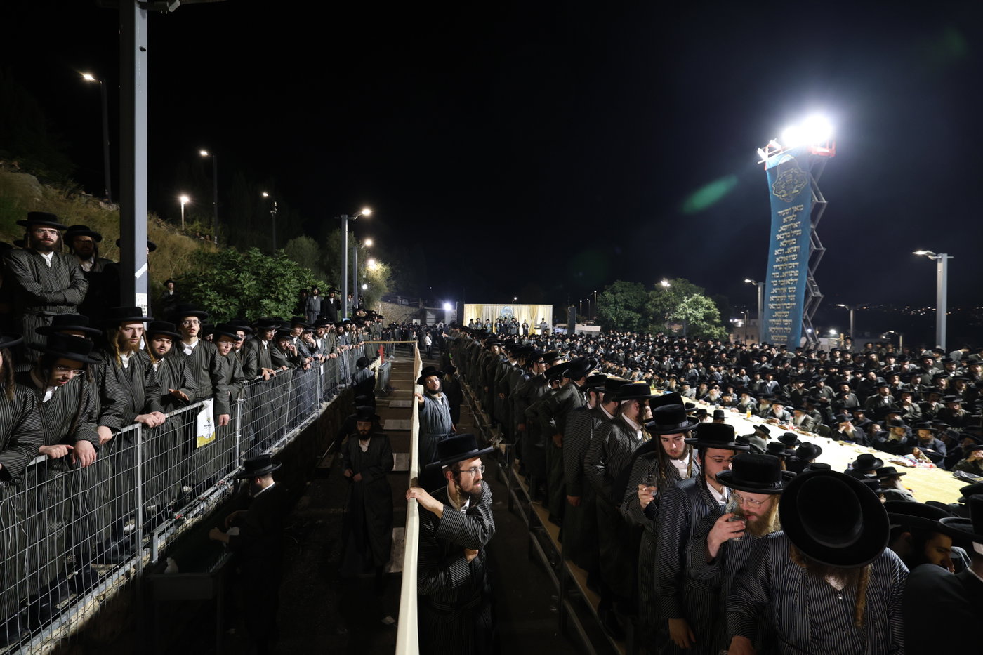 האדמו"ר מתולדות אהרן במירון