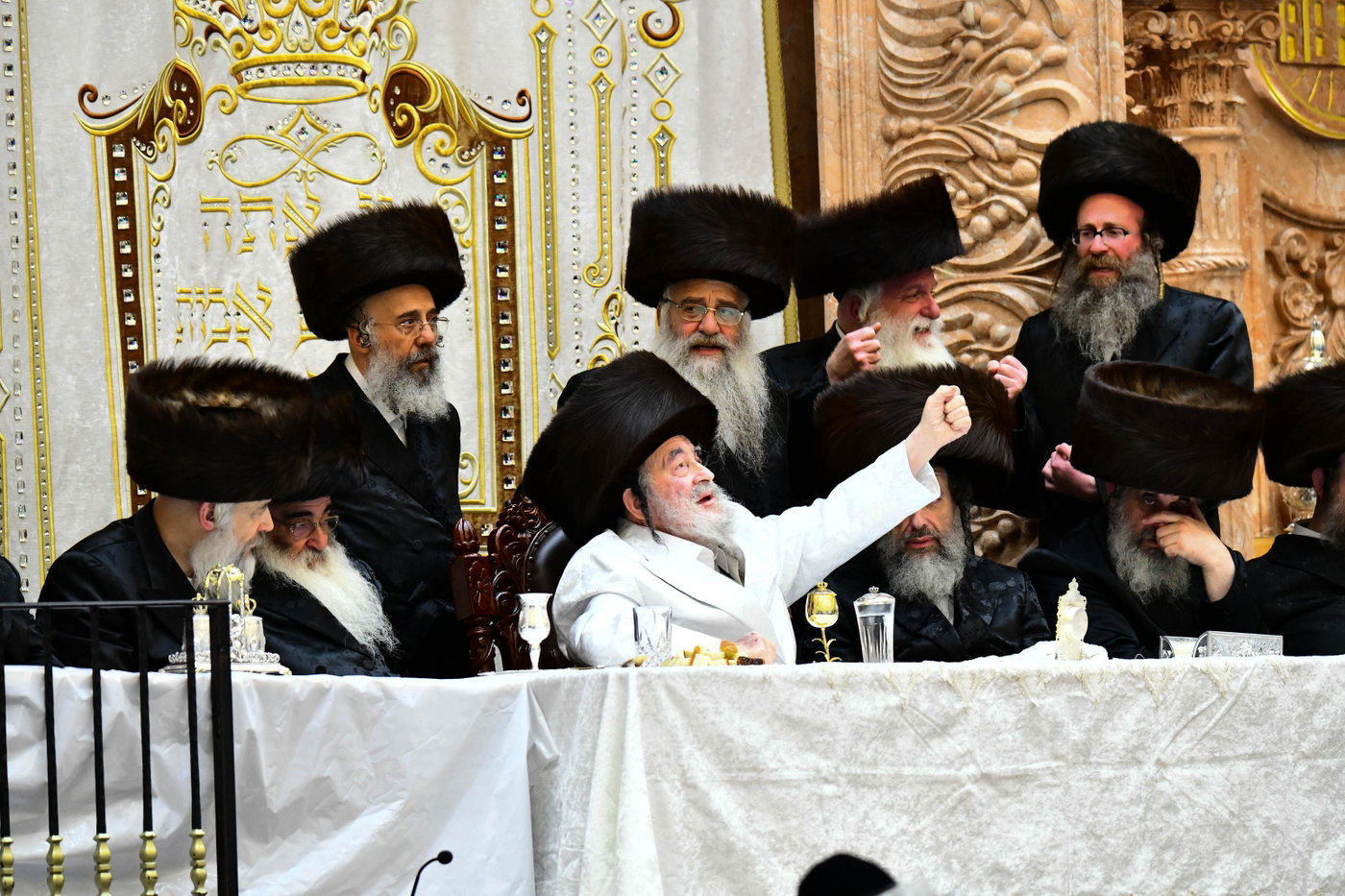 מוצאי ר"ה בחצה"ק ויז'ניץ